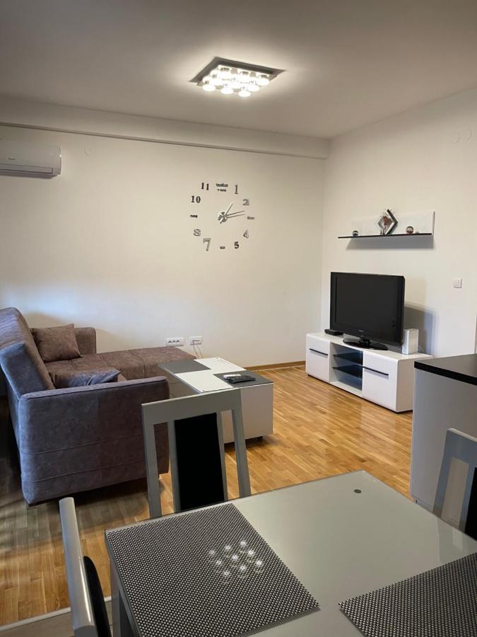 Royal Residence Apartmani Pancevo Exterior photo